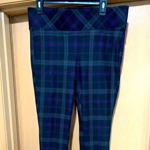 Torrid plaid pixie pants size 1